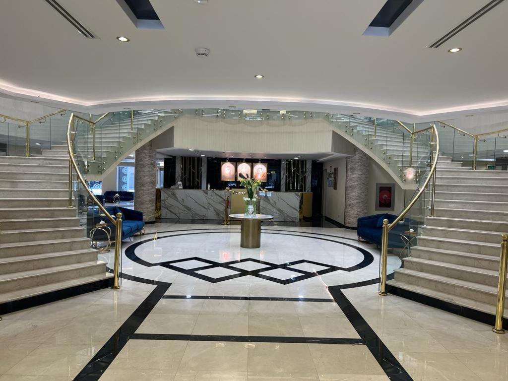 Al Ansar Golden Tulip Hotel Медина Екстериор снимка
