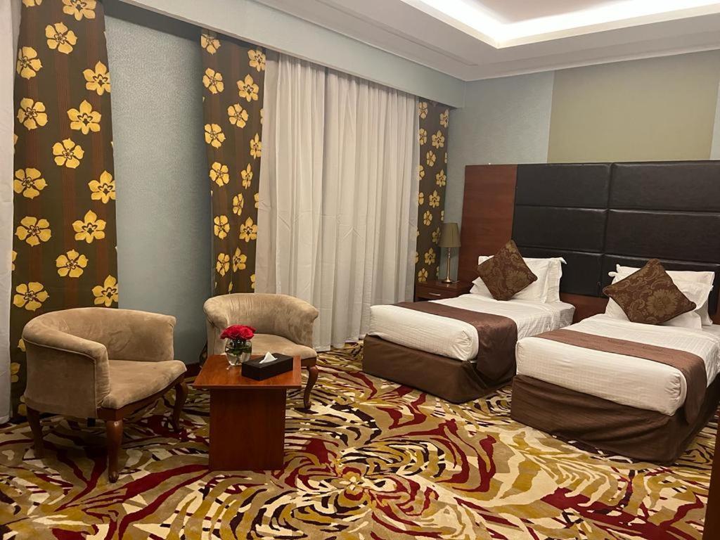 Al Ansar Golden Tulip Hotel Медина Екстериор снимка